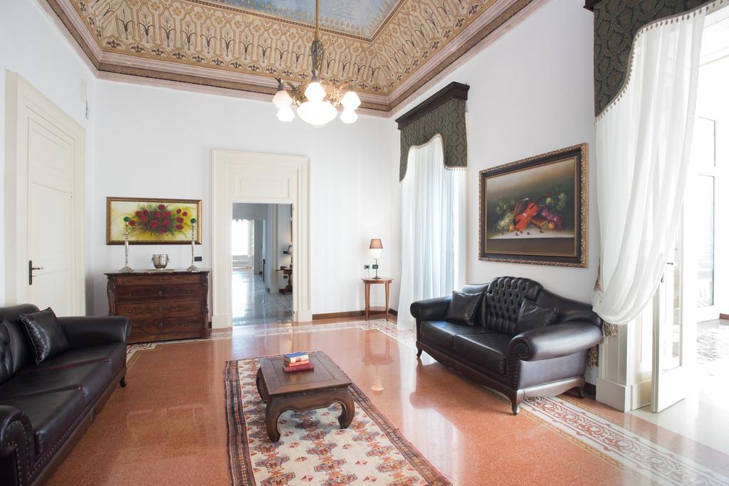 Palazzo Scarciglia - Dimora D'Epoca Minervino di Lecce Exterior photo