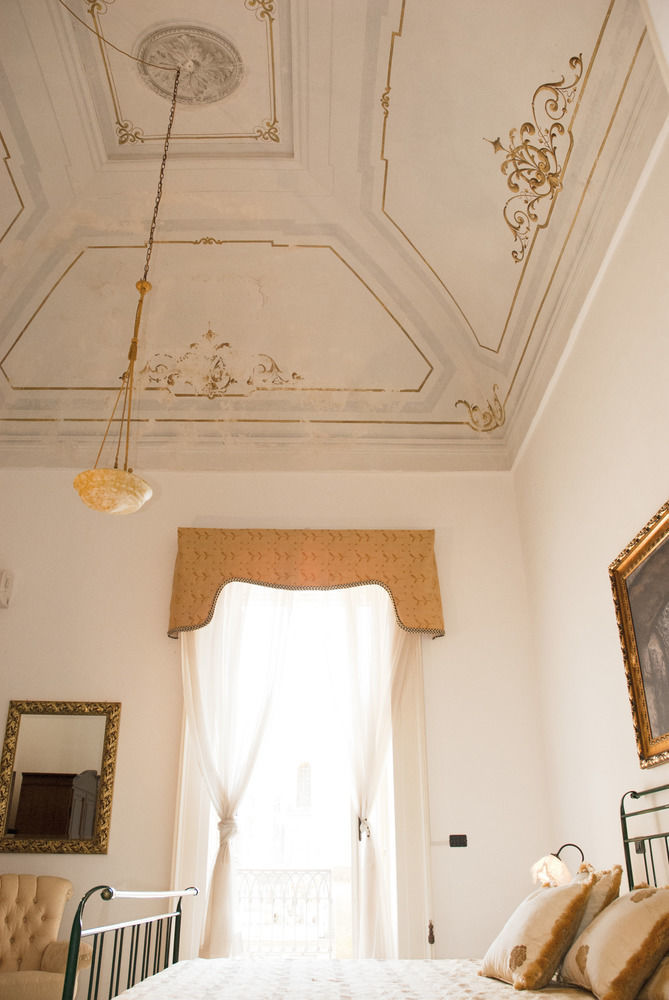 Palazzo Scarciglia - Dimora D'Epoca Minervino di Lecce Exterior photo
